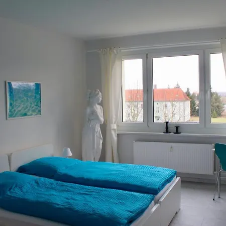 Modern * Grosszossen