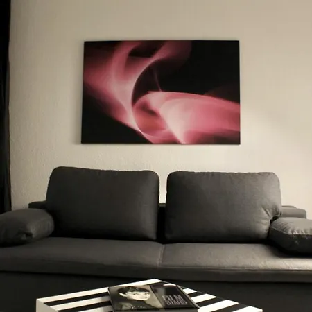 Modern * Grosszossen